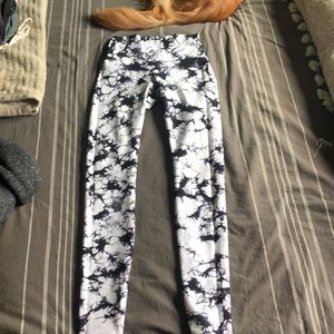 Special edition lululemon wunderunder lux *tyedye